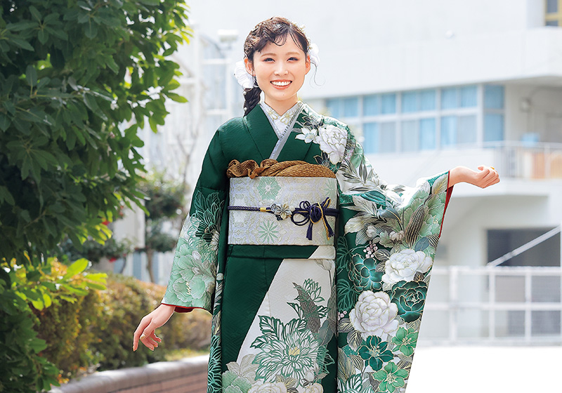 「くすみカラー」の振袖